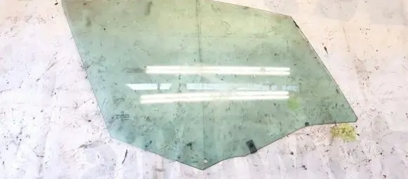 Peugeot 308 Front door window glass four-door
