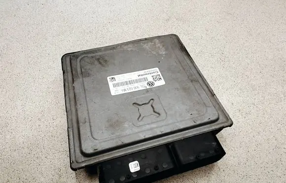 Volkswagen Polo V 6R Engine control unit/module 03L906023MA 03L907425B P42904AA