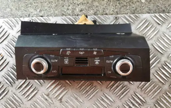 Audi A4 S4 B8 8K Climate control unit 8K2820043AH