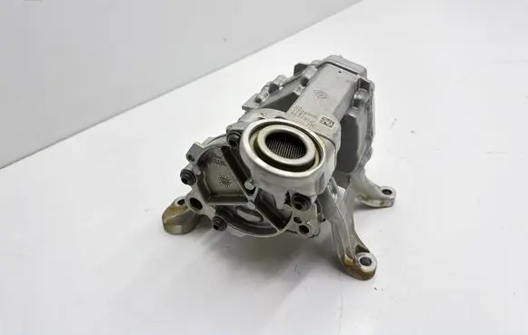 BMW 1 F40 Oil pump 8631810 0934998 114191
