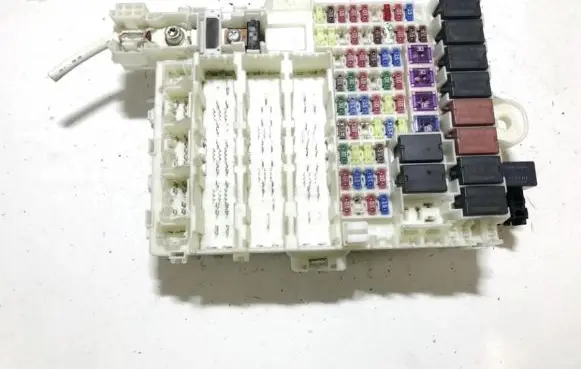 Honda Insight Fuse box set 7001428y24