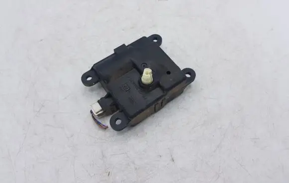 Nissan X-Trail T30 Air flap motor/actuator 3F12030850 020613