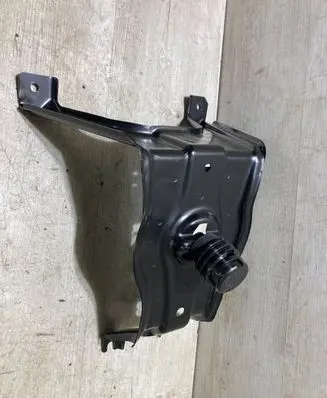 Audi A4 S4 B9 Spare wheel mounting bracket 8W0802715