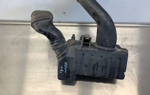 Honda FR-V Air filter box RES31