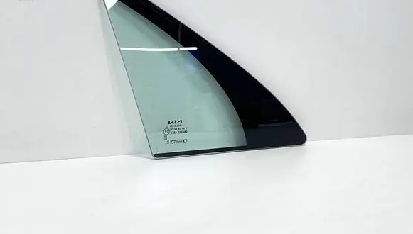 KIA Sorento IV Front door vent window glass four-door 82440P2032 53545