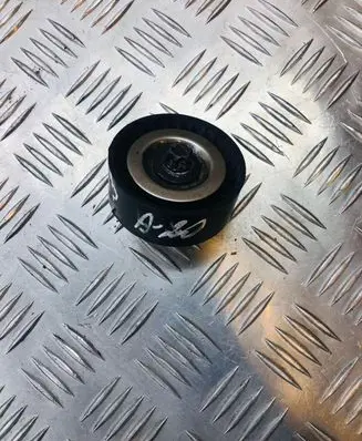 Mercedes-Benz E W212 Belt tensioner pulley A6512000270