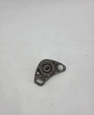 Volvo XC90 Engine mount bracket 