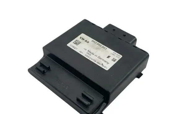 Audi A5 8T 8F Voltage converter/converter module 8K0959663 110021 CDG010709