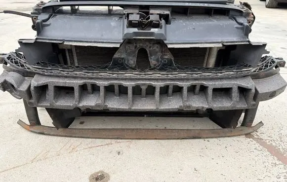 Volkswagen PASSAT B8 Radiator support slam panel 