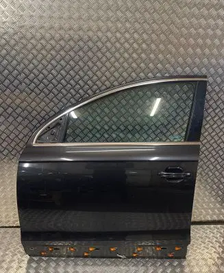 Audi Q7 4L Front door