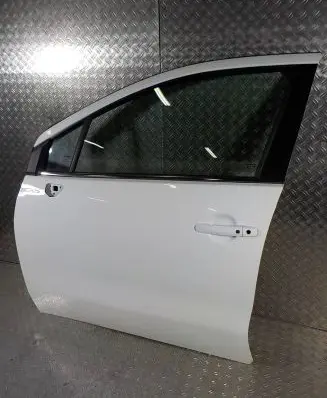 Suzuki SX4 S-Cross Front door
