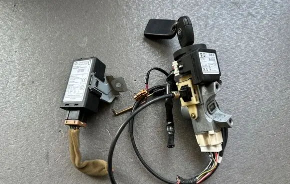 Nissan Patrol Y61 Ignition lock 28590C9902 285963Y50