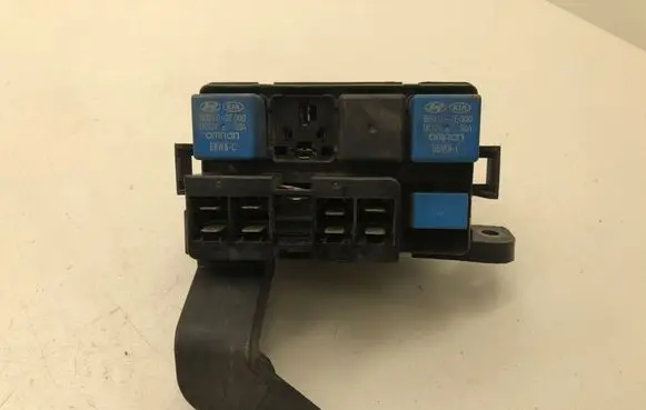 Hyundai Santa Fe Fuse module 919402B000 N914222B68009