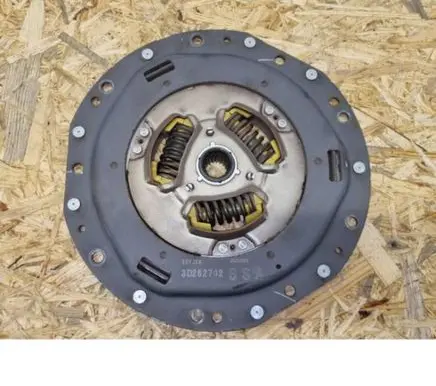 Toyota Yaris Clutch pressure plate 3127052010