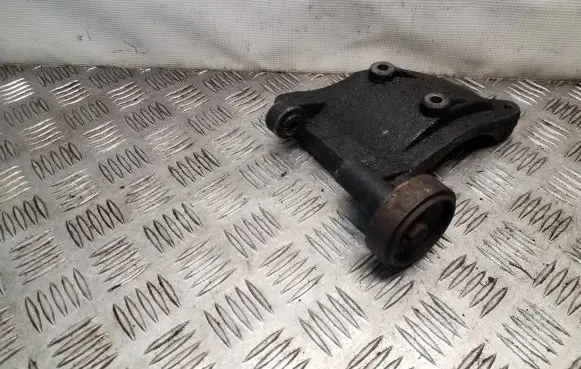 Volkswagen PASSAT B5 A/C compressor mount bracket 059260889E