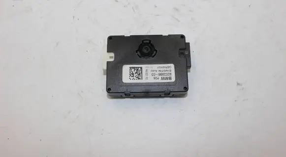 BMW X3 F25 Aerial antenna amplifier 9202996 50110081