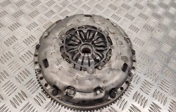 Ford Mondeo Mk III Clutch set kit 124032310 324030410