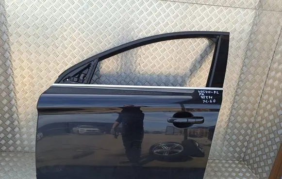 Volvo XC60 Front door 