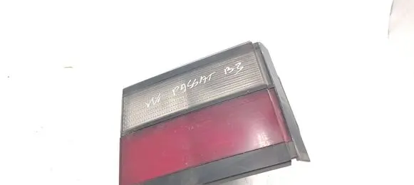 Volkswagen PASSAT B3 Tailgate rear/tail lights 333945107