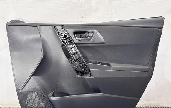 Toyota Auris E180 Front door card panel trim