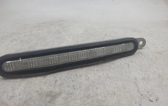 Mitsubishi Lancer X Third/center stoplight 923252957