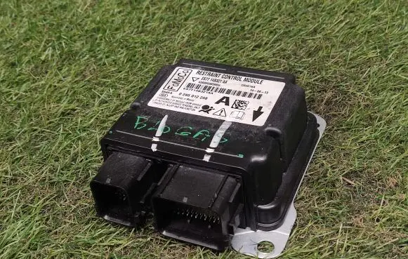 Ford Fusion II Airbag control unit/module ES7T14B321AA 0285012258