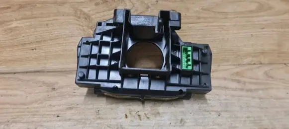 Head unit multimedia control