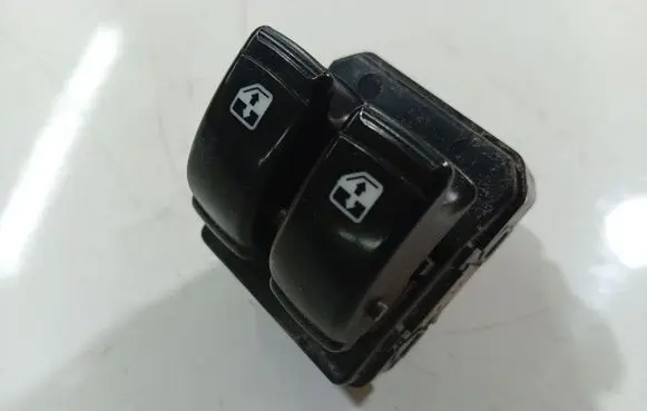 Chevrolet Aveo Electric window control switch 202005062