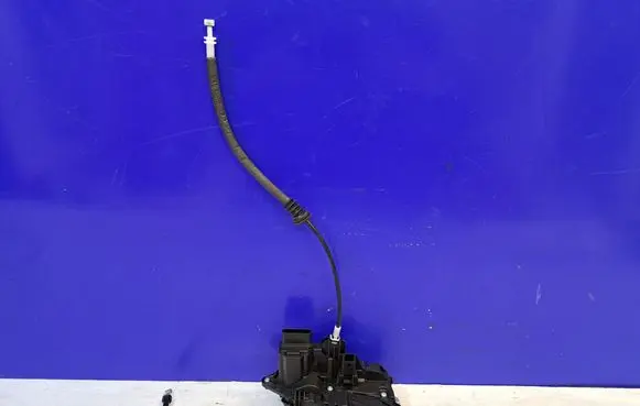 Volvo XC60 Front door lock 31440998