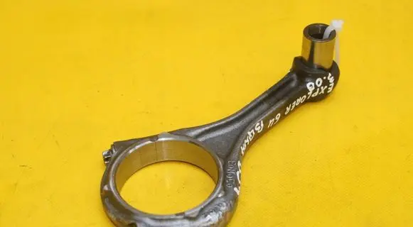 Ford Explorer Piston with connecting rod