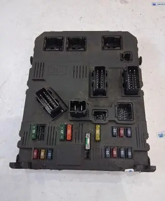 Citroen C3 Comfort/convenience module 9650585780
