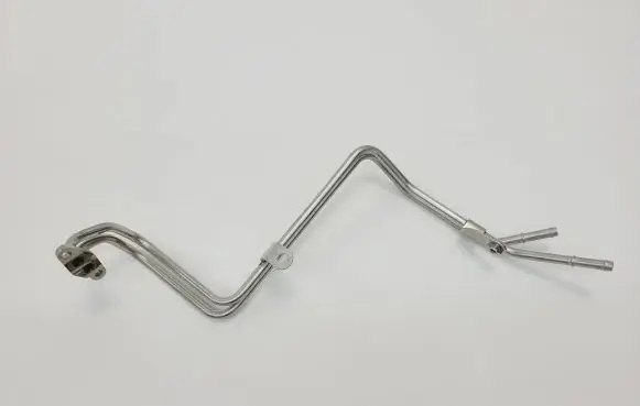 Volkswagen Golf V Coolant pipe/hose 04E122157M