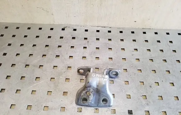 Mitsubishi Pajero Sport I Rear door lower hinge