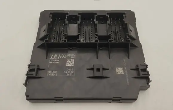 Volkswagen PASSAT B7 Comfort/convenience module 3AA937087H 5WK50415
