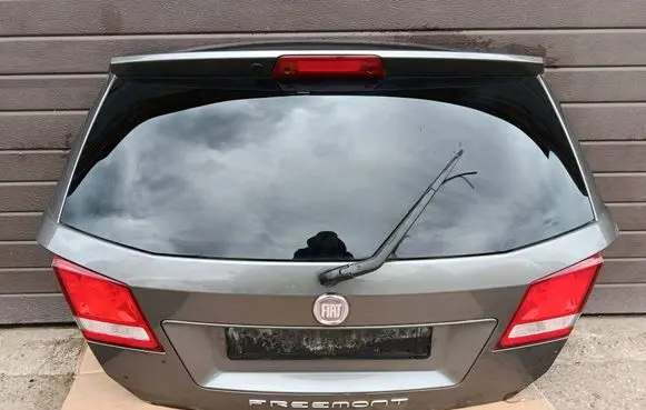 Fiat Freemont Tailgate/trunk/boot lid 