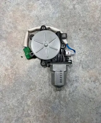 Subaru Legacy Rear door window regulator motor 62188AG011