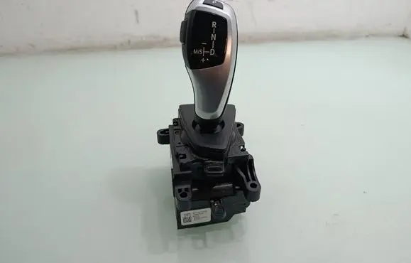 BMW 3 F30 F35 F31 Gear selector 9291517