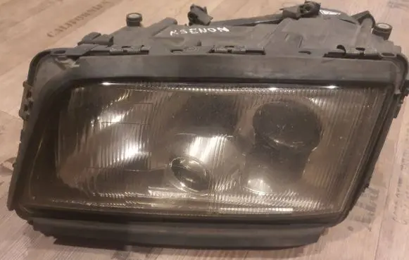 Audi A8 S8 D2 4D Headlight/headlamp 1305235230l 1305219053