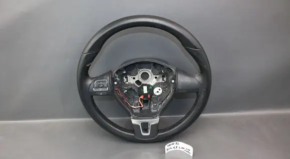 Volkswagen Jetta VI Steering wheel 5C0419091AM