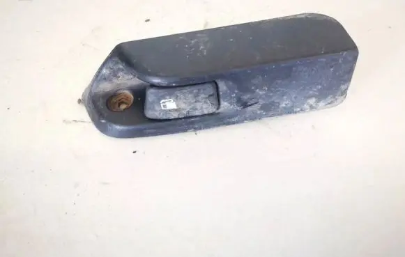 Toyota Prius (XW20) Fuel tank opening switch 