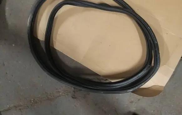 Skoda Octavia Mk4 Front door rubber seal 5E3867365