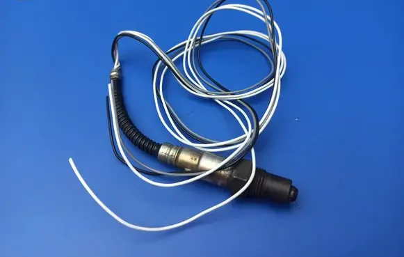 Audi A4 S4 B6 8E 8H Lambda probe sensor 058906265B 0258006089