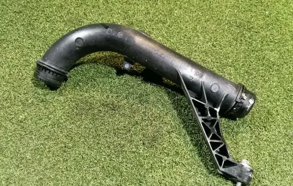 Mercedes-Benz E W213 Engine coolant pipe/hose A6542031302