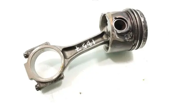 Audi A3 S3 8P Piston with connecting rod 