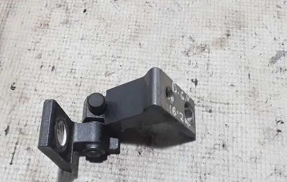 Seat Ibiza V (KJ) Rear door upper hinge 8X0831404E