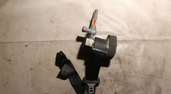 Volvo C30 Rear seatbelt 6061401LO