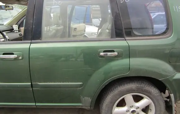 Nissan X-Trail T30 Rear door 