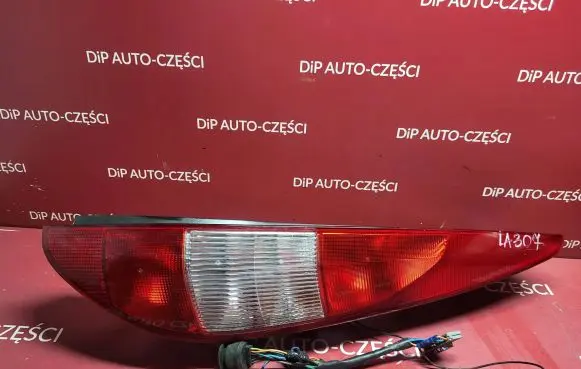 Ford Mondeo Mk III Rear/tail lights 1S7113404C
