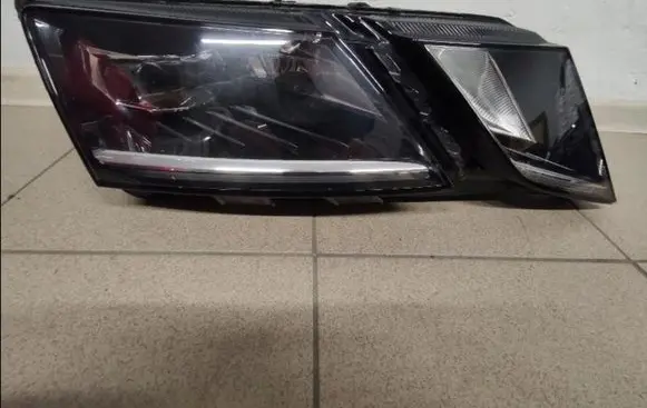 Skoda Octavia Mk3 (5E) Headlight/headlamp 5E1941016F