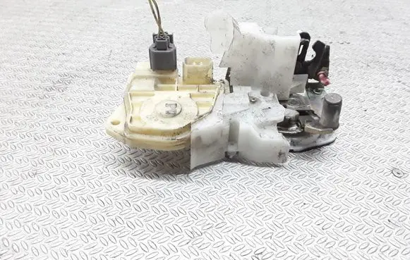 Honda Stream Rear door lock